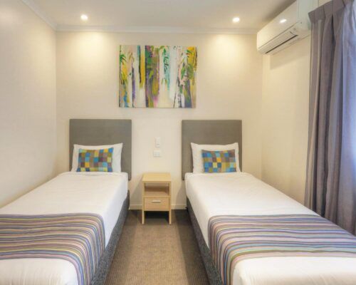 queensland-roma-central-motel-family-room-new (4)